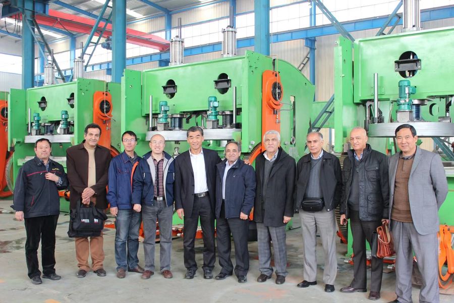 الصين QINGDAO SHENGHUALONG RUBBER MACHINERY CO.,LTD ملف الشركة